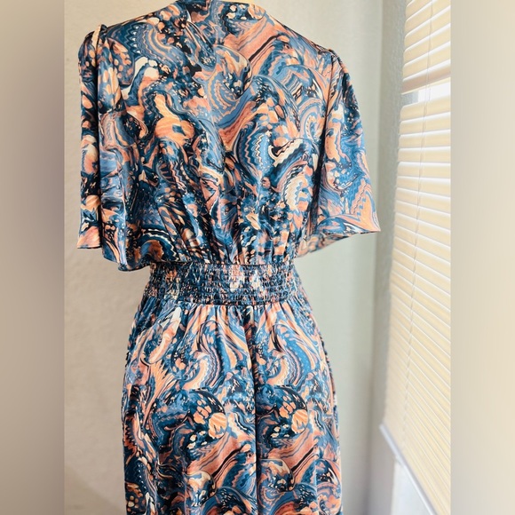 Guess by Marciano Guess Paisley Flutter Sleeve Maxi
Dress size Med - Picture 12 of 16